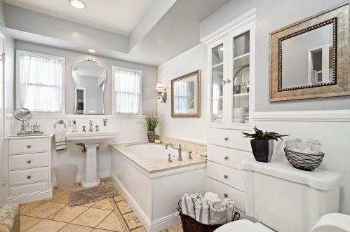 1428 Andenes Dr, Glendale CA  91208-1911 exterior