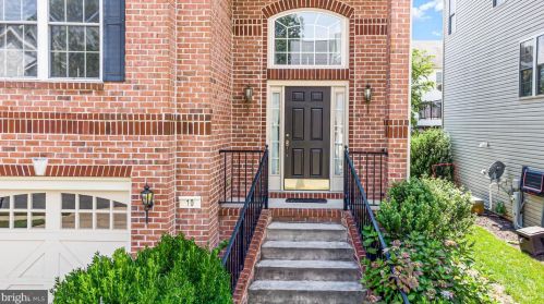 10 Fallston View Ct, Fallston, MD 21047-2542