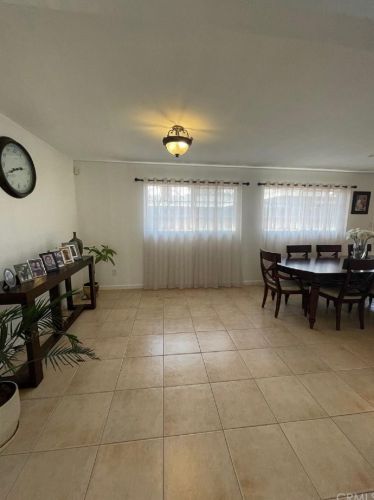 1426 Beacon Ave, Anaheim CA  92802-1718 exterior