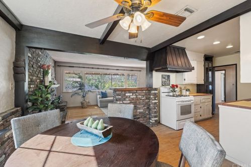 510 Park Ln, Santa Ana CA 92706-1338 exterior