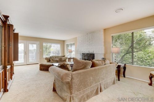 2703 Levante St, Carlsbad, CA 92009-8121