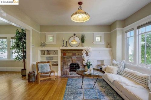2400 10th St, Berkeley, CA 94710-2506