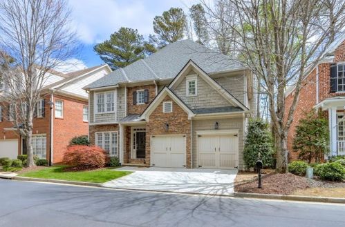 2611 Brookline Cir, Atlanta GA  30319-3686 exterior