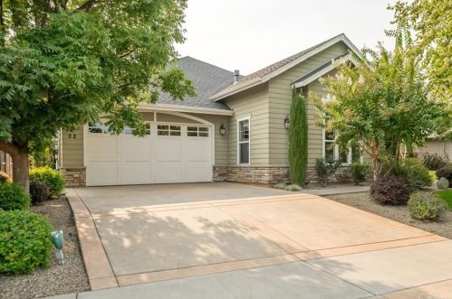22 Abbott Cir, Chico, CA 95973-8287