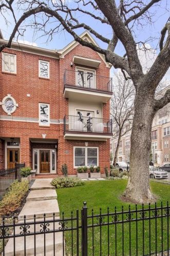 2800 Hall St, Dallas TX  75204-0351 exterior