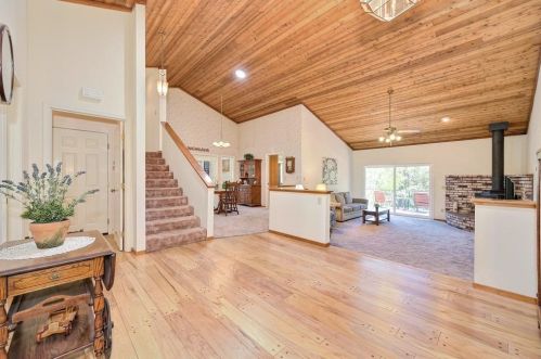 17560 Barrister Dr, Meadow Vista, CA 95722-9338