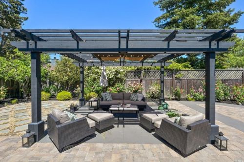 2502 Las Gallinas Ave, San Rafael, CA 94903-1423