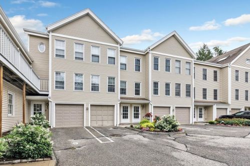 6 West Ct, Derby, CT 06418-2643