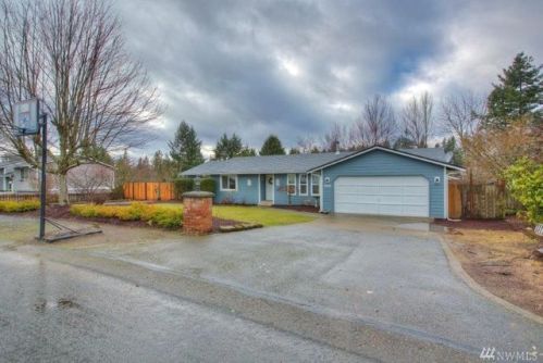 12202 220th Avenue Ct, Sumner, WA 98391-7690