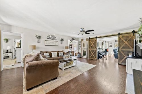 1502 Jamestown Dr, Auburn, GA 30011-3241