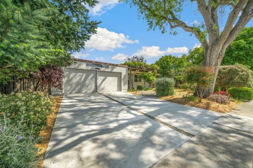 844 Richardson Ct, Palo Alto, CA 94303-4151