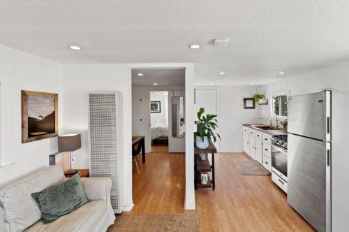 1436 Luxton St, Seaside CA  93955-5034 exterior