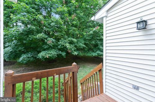 5 Garfield Way, Princeton NJ  08540-1669 exterior