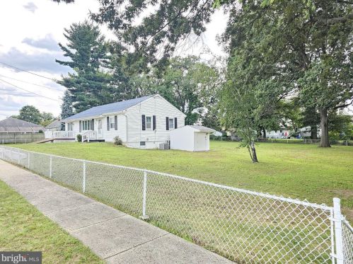 124 Grafton Ave, Gloucester, NJ 08031-1371