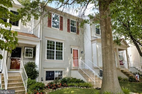 327 Bridle Crest Sq, Leesburg, VA 20176-4847