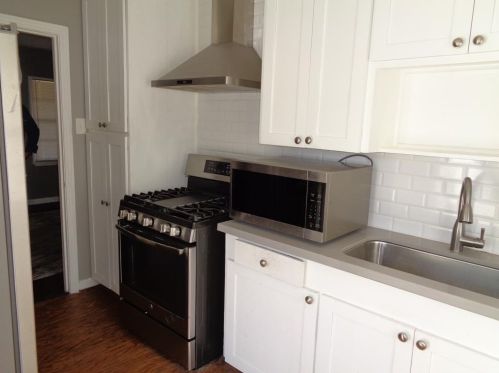 1004 Wimberly St, Angleton TX  77515-3558 exterior