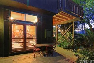 625 Reithe Ave, Calabasas, CA 91302-2232