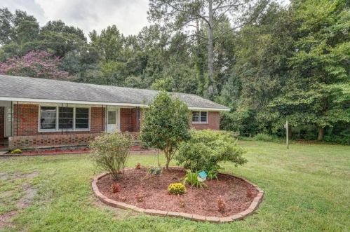 2708 Lakeview Dr, Conyers GA  30094-4944 exterior