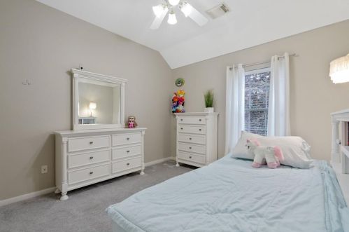 130 Evangeline Oaks Cir, Conroe TX  77384-5010 exterior