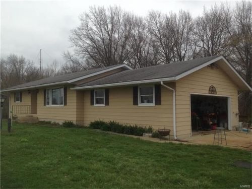 1236 Hughes Rd, Reno, IL 62086-2029