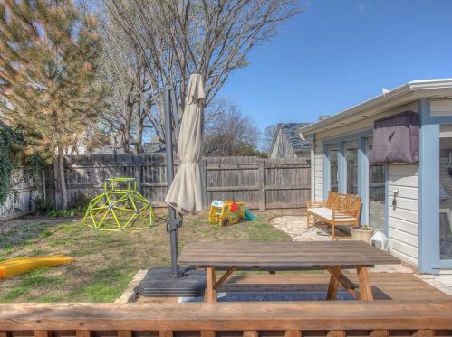 3759 4th St, Fort Worth TX  76107-2055 exterior