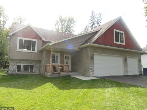 2018 English St, Saint Paul MN  55109-3427 exterior