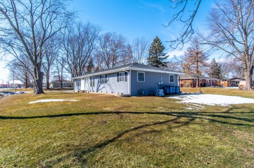 3202 Caroline Dr, Joliet, IL 60435-1110