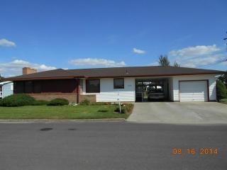 1108 Fairway Ave, Ritzville, WA 99169-2104