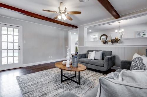 6701 Mike Dr, Fort Worth TX 76180-8522 exterior