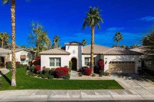 61564 Tulare Ln, La Quinta, CA 92253-7988