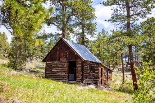 3501 Devils Gulch Rd, Estes Park CO  80517-9716 exterior