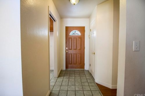 609 Hibiscus Dr, Redlands, CA 92373-6120