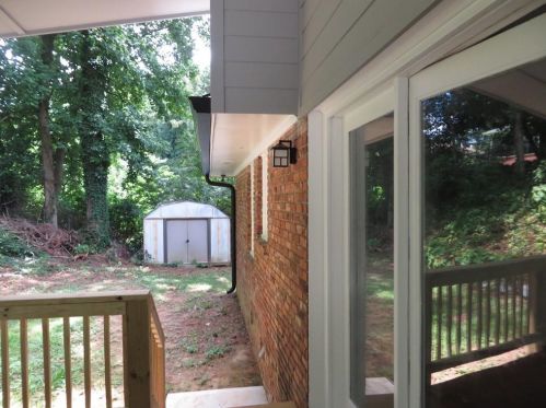 3797 Carole Dr, Atlanta GA  30340-2426 exterior