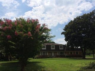 303 Valleybrook Rd, Hixson, TN 37343-3065