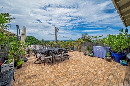 86238 Kawili St, Nanakuli, HI 96792-2938