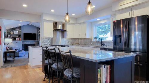 7029 Magnolia Cir, Englewood CO exterior