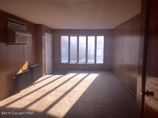 454 Bangor Junction Rd, Bangor PA  18013-9372 exterior