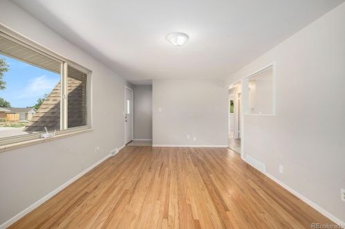 8209 Nola Dr, Denver CO  80221-4672 exterior