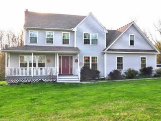 446 Platt Hill Rd, Winsted, CT 06098-2516
