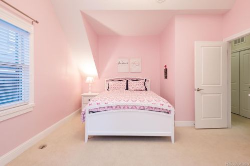 651 Dexter St, Denver CO  80220-5037 exterior