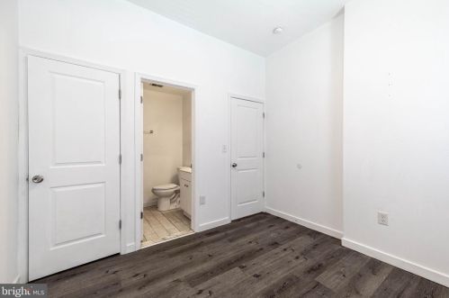 2024 8th St, Philadelphia PA  19122-1304 exterior