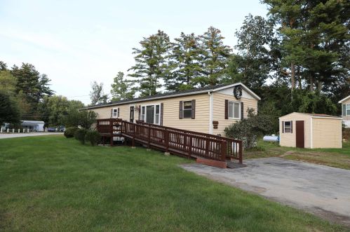 11 Gary St, Nashua, NH 03062-3569