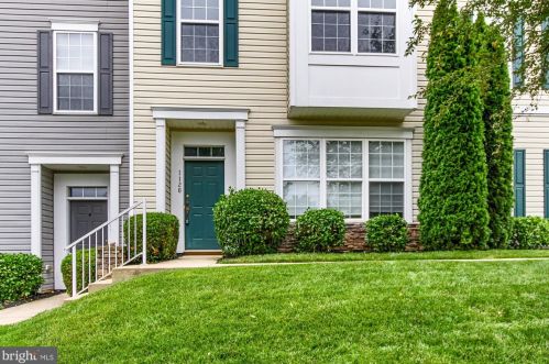 1120 Blue Bird Ln, York, PA 17402