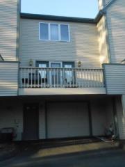 73 Cedarcrest Ct, Huntington, CT 06484-3858