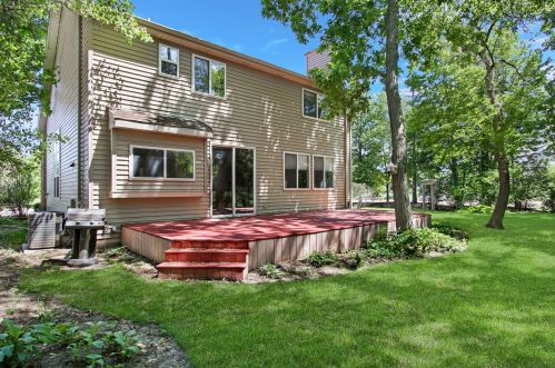 7272 Presidential Dr, Gurnee IL  60031-5302 exterior