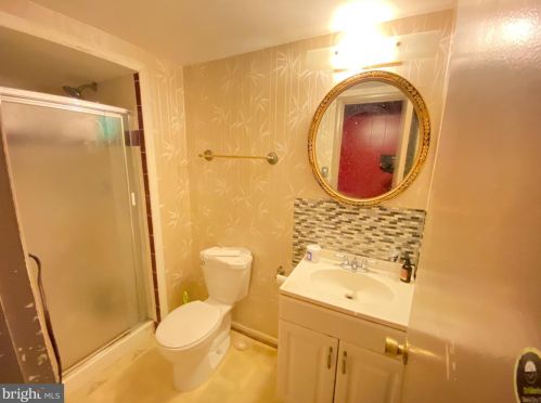 9504 Lawnsberry Ter, Silver Spring MD 20901-4714 exterior