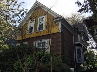 1131 36th Ave, Portland, OR 97214-4302