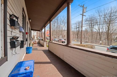 94 Main St, Vernon, CT 06066-3245