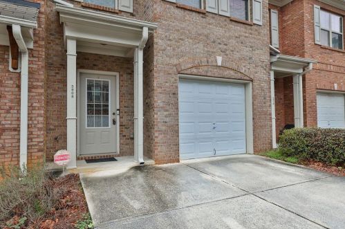 3908 Snipes Ct, Lilburn, GA 30047-8745