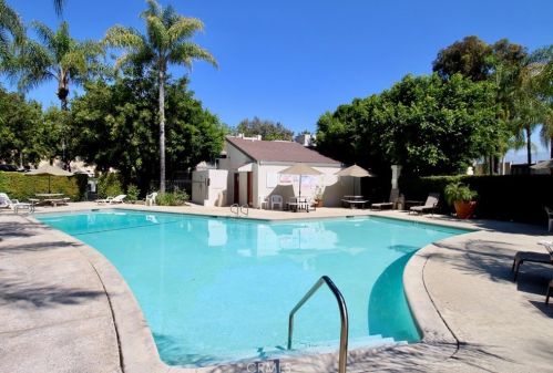1736 Mountain Terrace Ln, Montebello CA  90640-2064 exterior